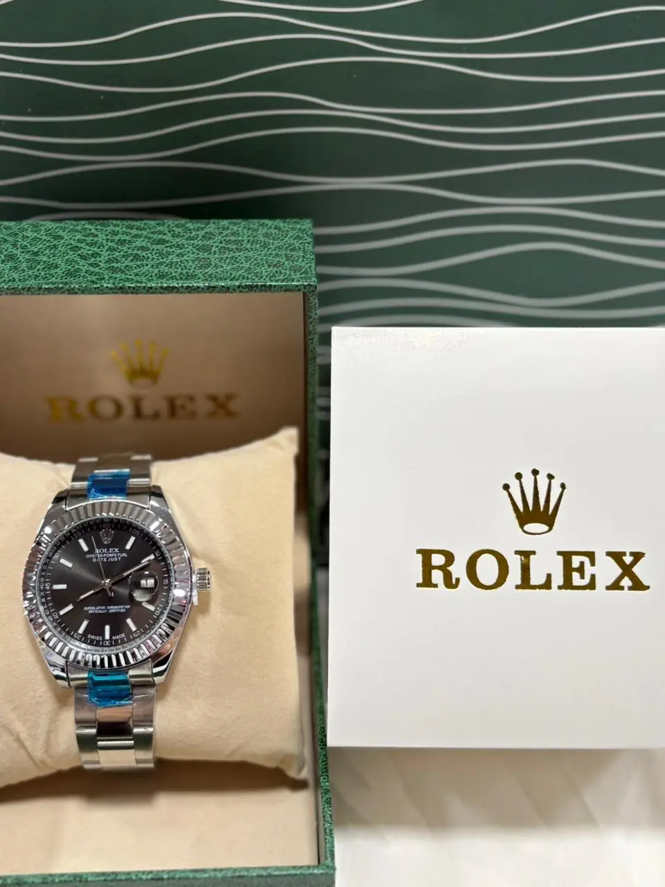 Rolex Datejust 41 watch with a black dial and fluted bezel on an Oyster bracelet_1.webp