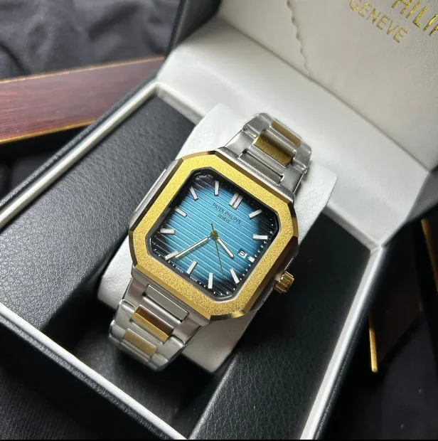 Patek Philippe Cubitus ref. 58211AR-001 watch in stainless steel and 18K rose gold with a blue dial_1.webp